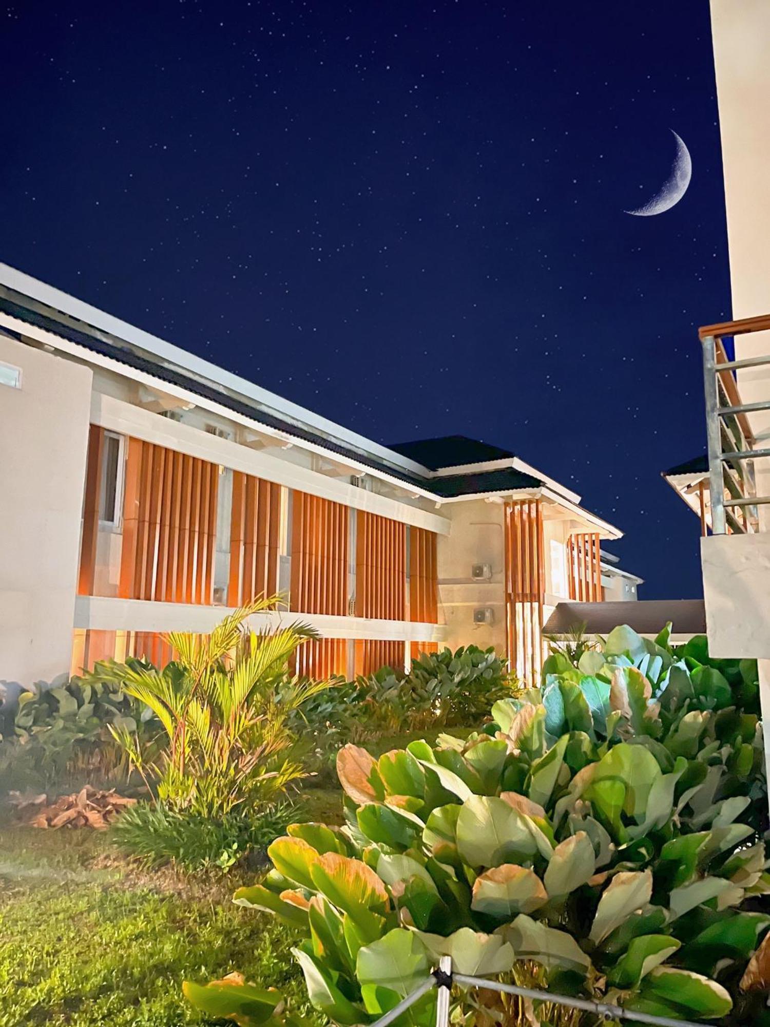 Horison Resort Antawirya Jepara Exteriör bild